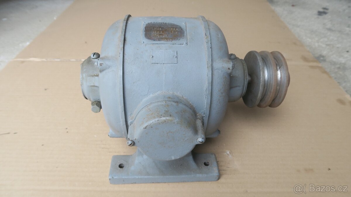 2 elektromotory staré