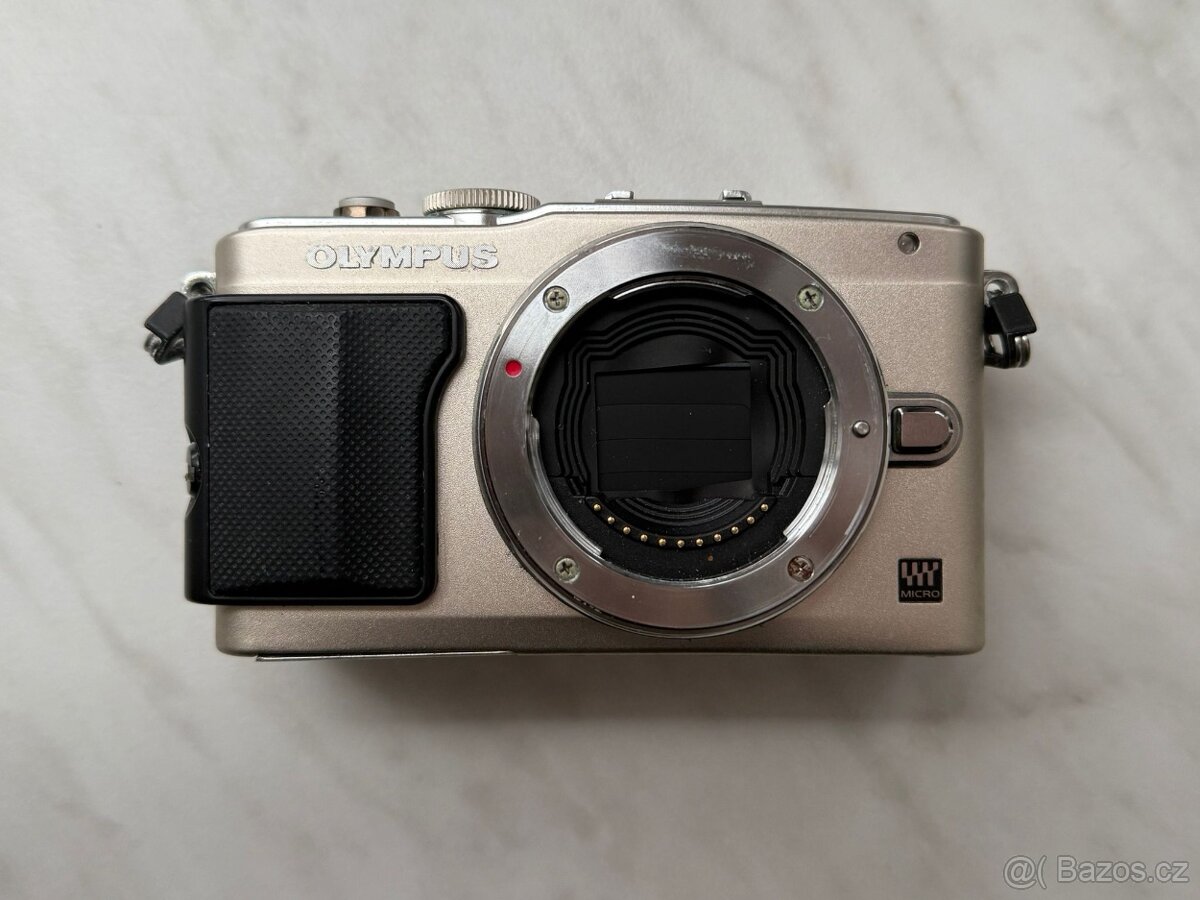 Olympus PEN E-PL6 + M.Zuiko Digital 14-42mm