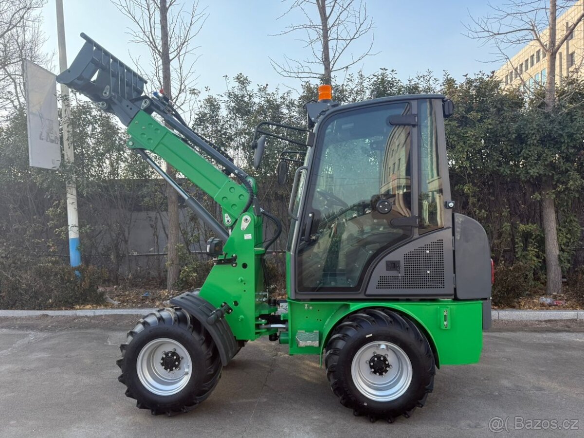 Teleskopický nakladač Elektrický