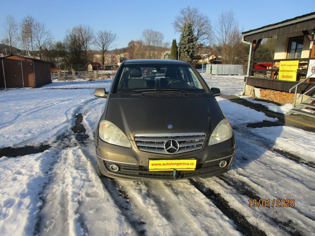 Mercedes- Benz A 180