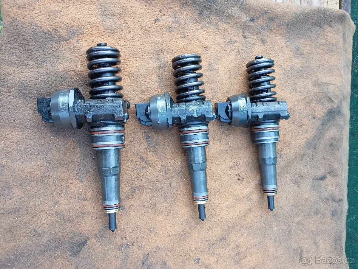 Prodám 3x vstřik na VW T5 2.5 TDI 96kw BNZ ( dpf )