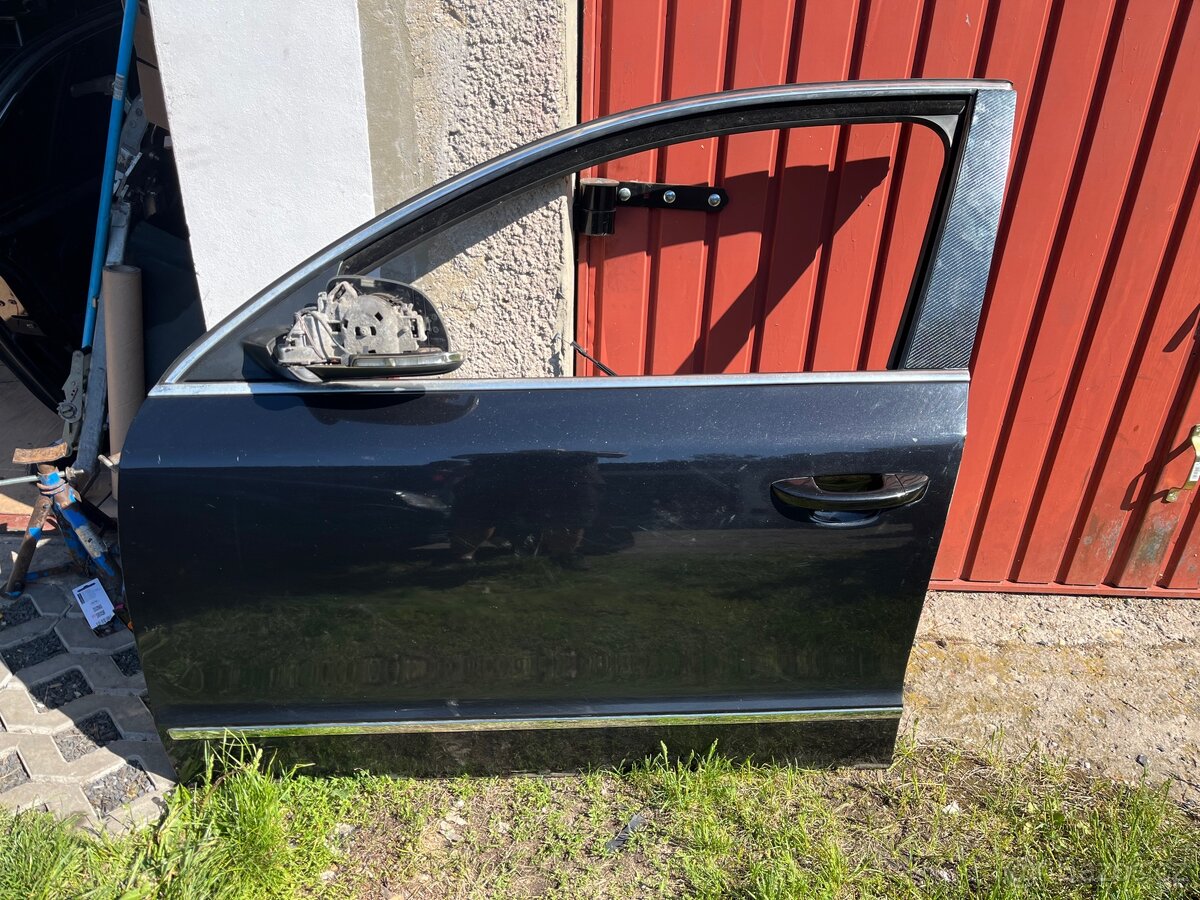 Predni dvere skoda superb 2 predfacelift
