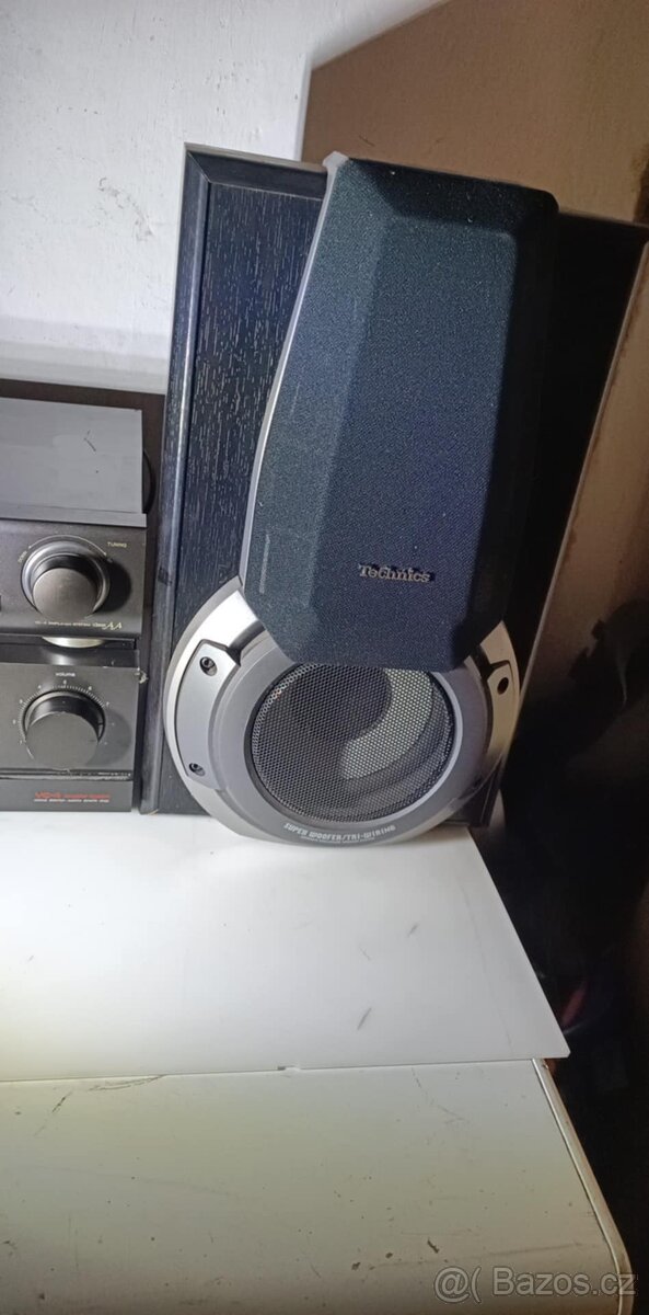 zesilovač technics