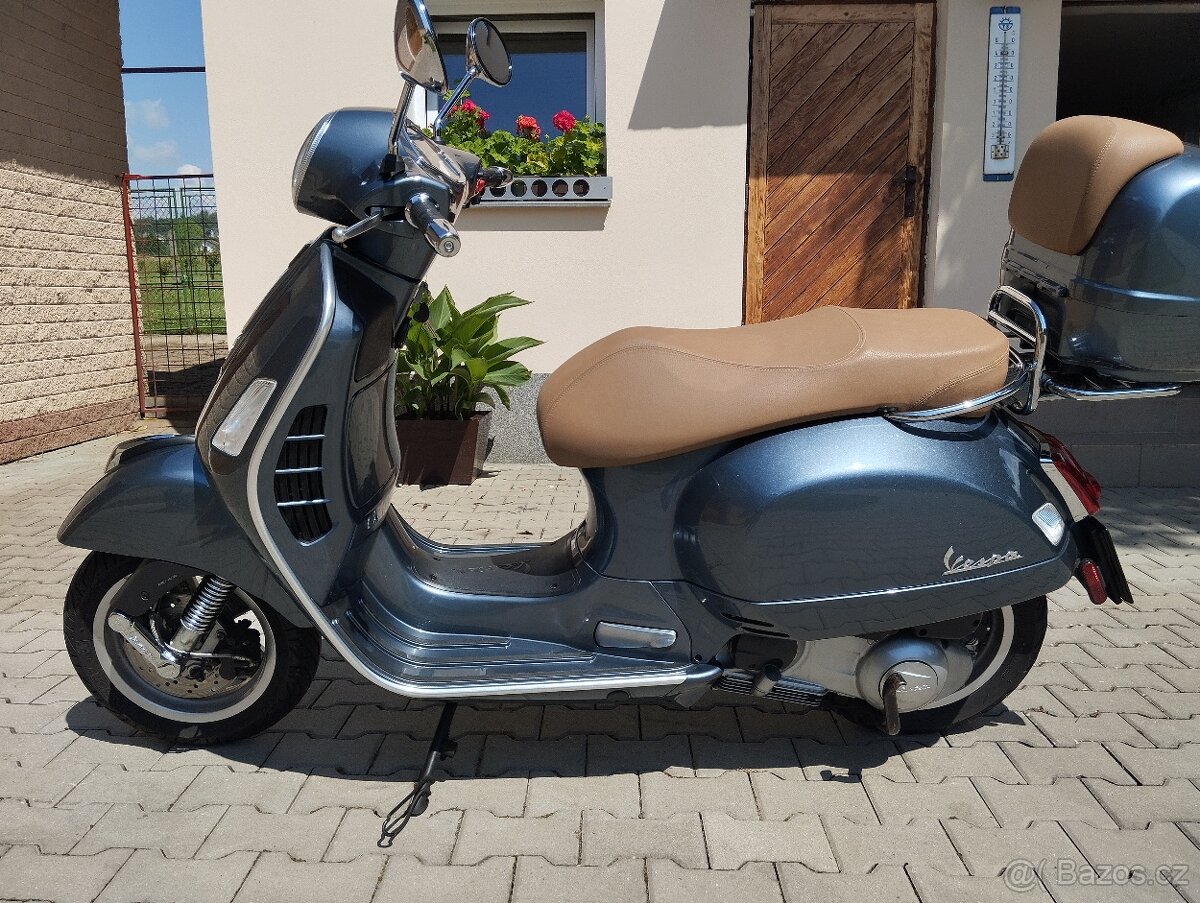 Vespa 300 GTS