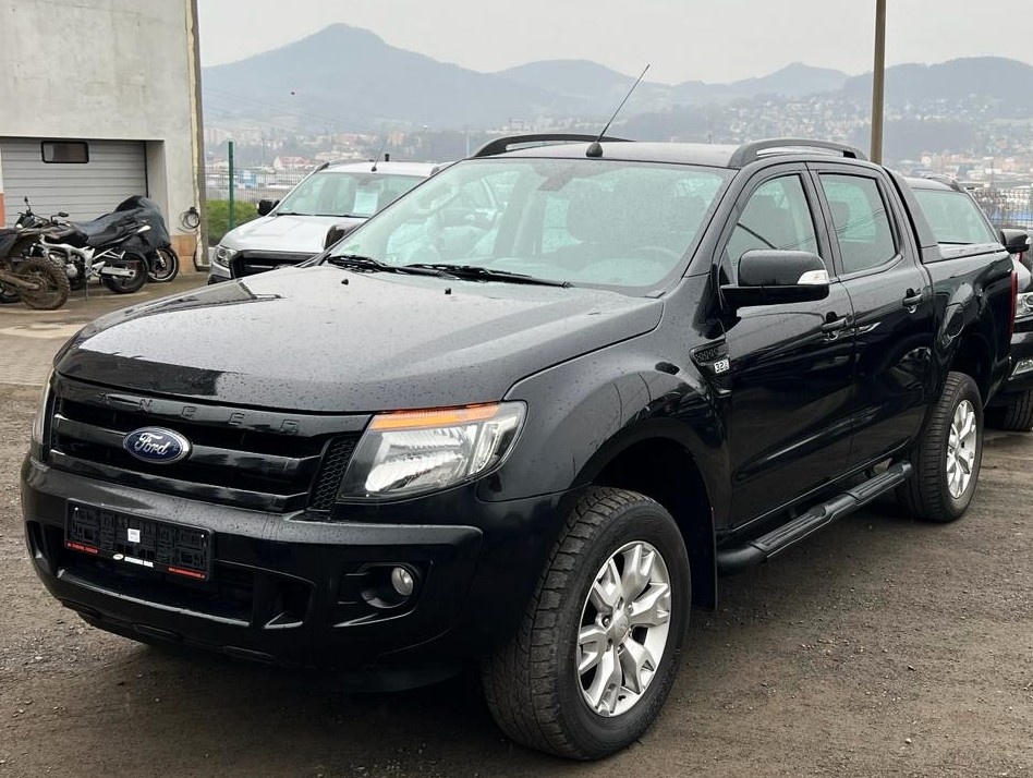 Ford Ranger WILDTRAK 3.2 2013 A/T OBLOUK KORBY