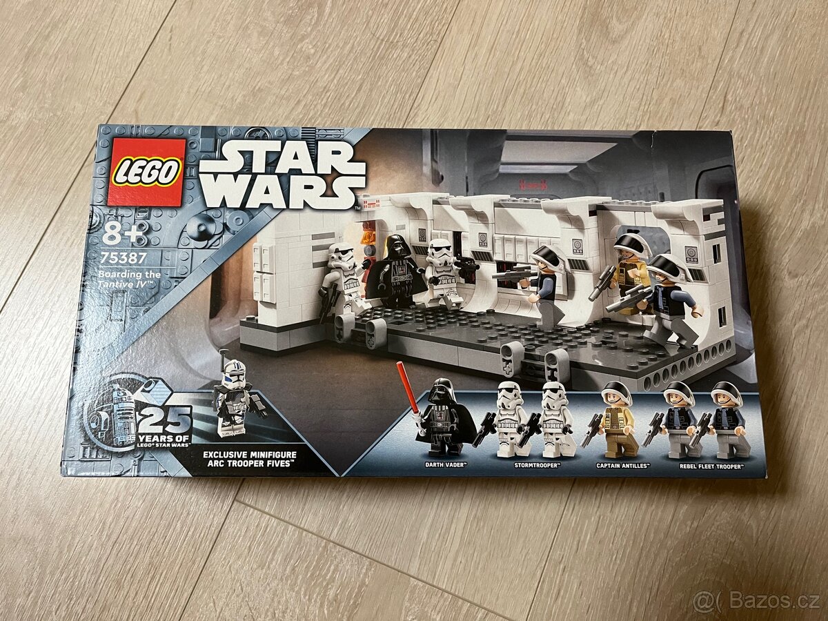 LEGO Star Wars 75387 Nástup na palubu Tantive IV