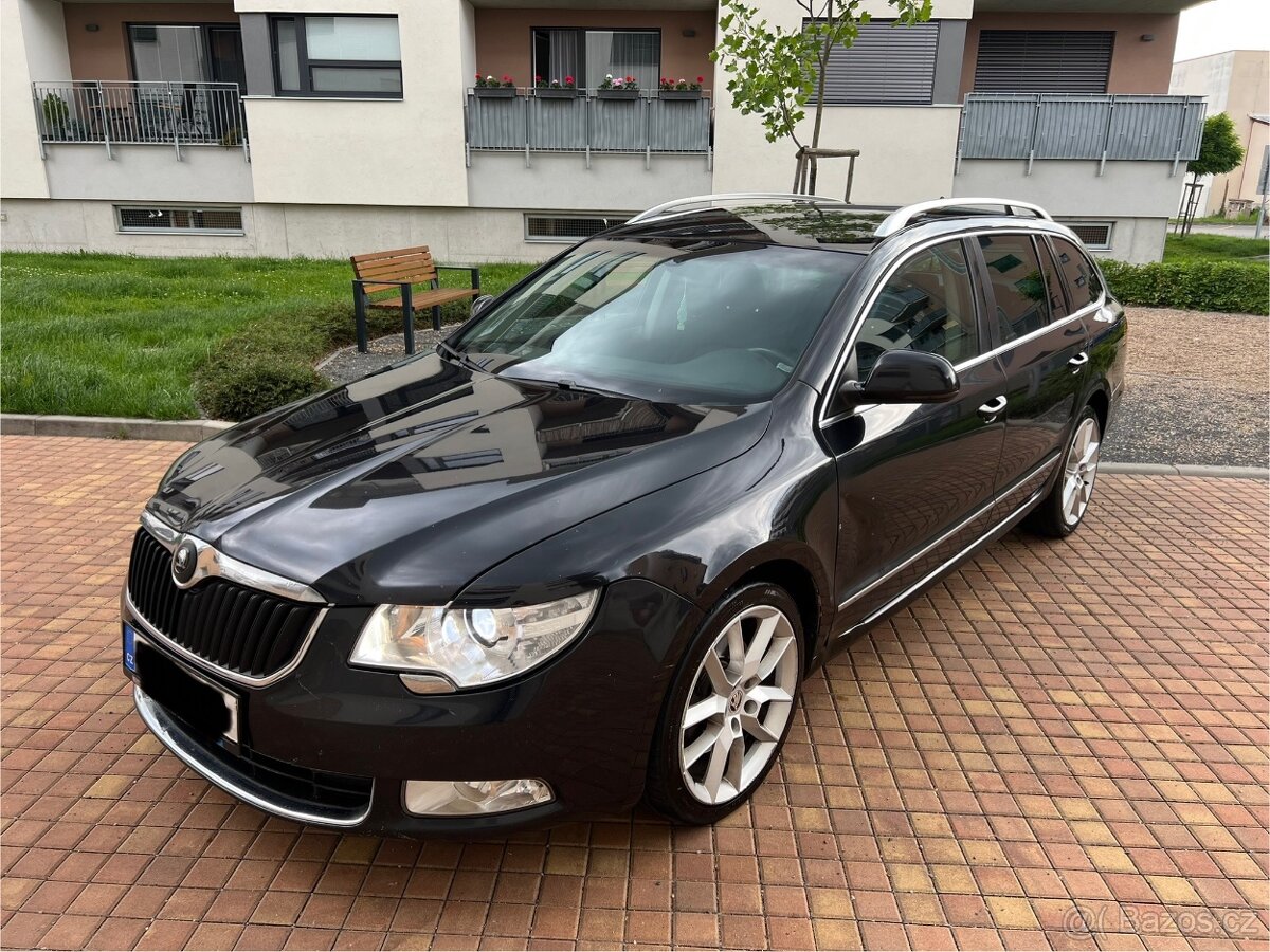 Prodám ŠKODA SUPERB COMBI 2.0 TDI, 125KW. ROK VÝROBY 2012.