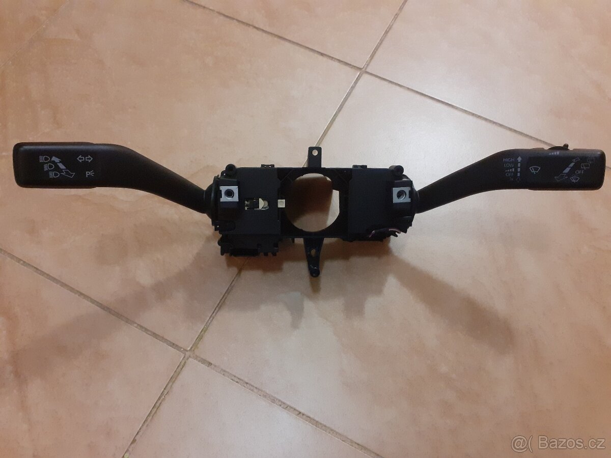 Nové páčky pod volant Rapid, Toledo