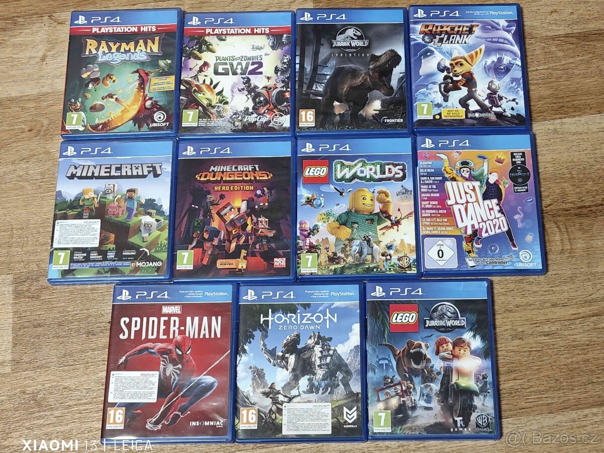 PS4ka 500GB+ 4x ovladač + 11 her