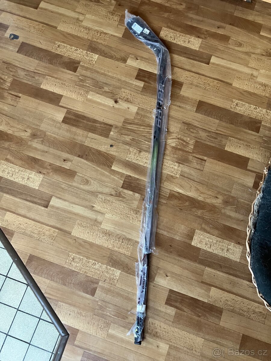 Nová hokejka BAUER HYPERLITE 2