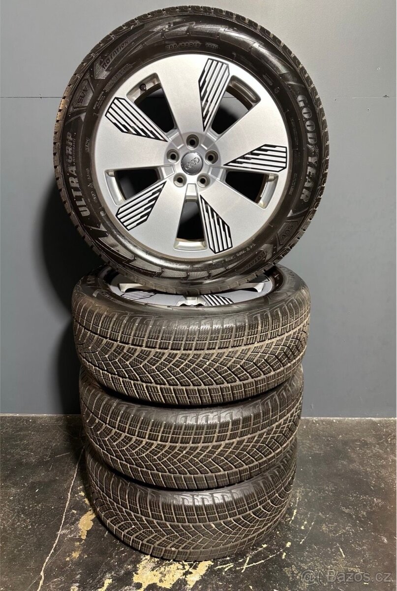 Originální ALU AUDI E-TRON R19