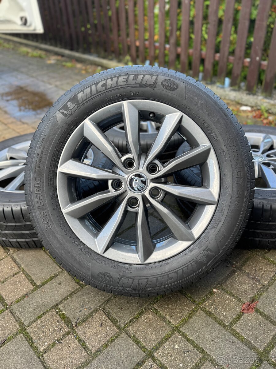 ORIGINÁL Alu Škoda Minoris R16, 5x112 - TOP STAV