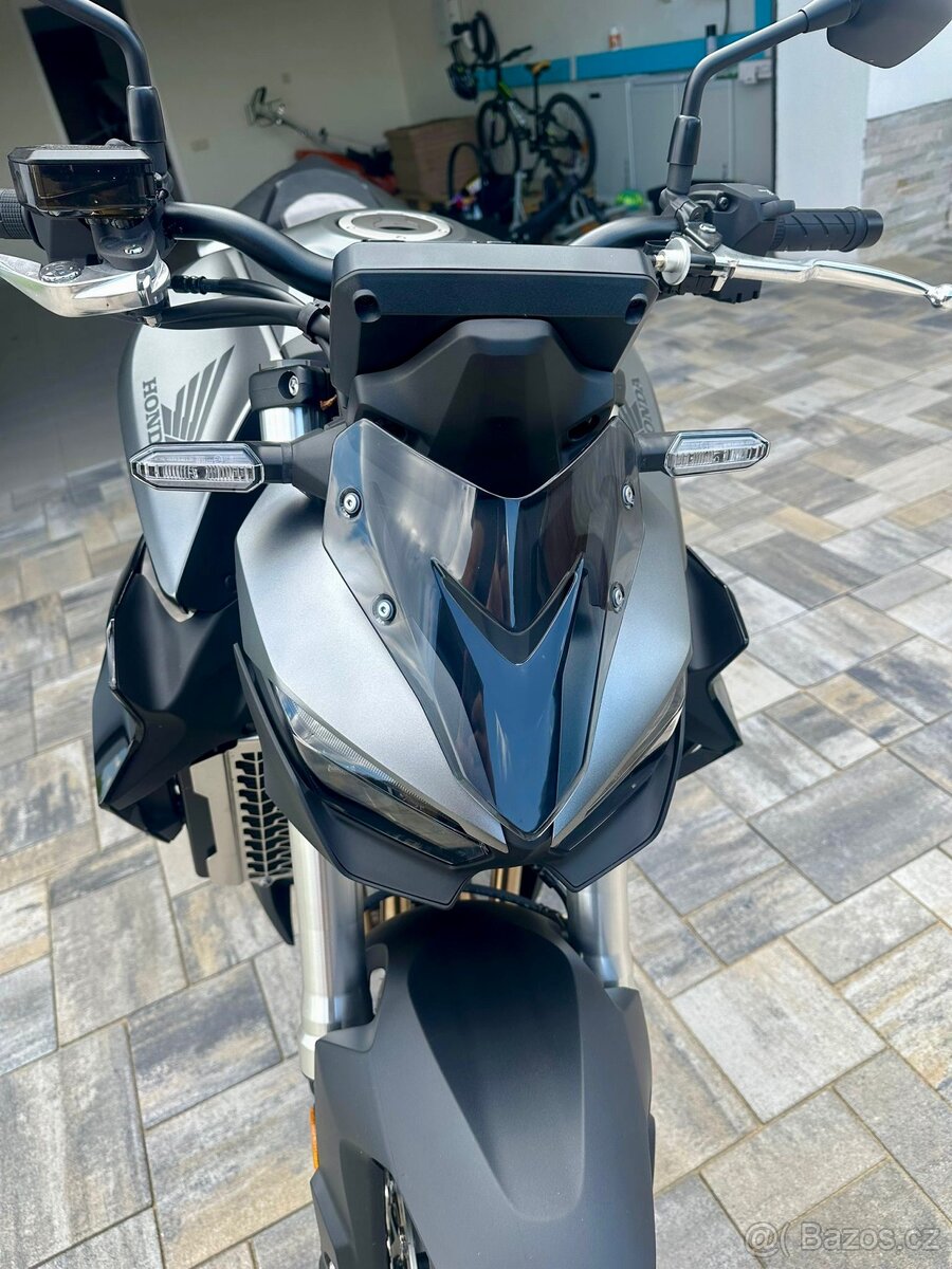Honda 1000 hornet