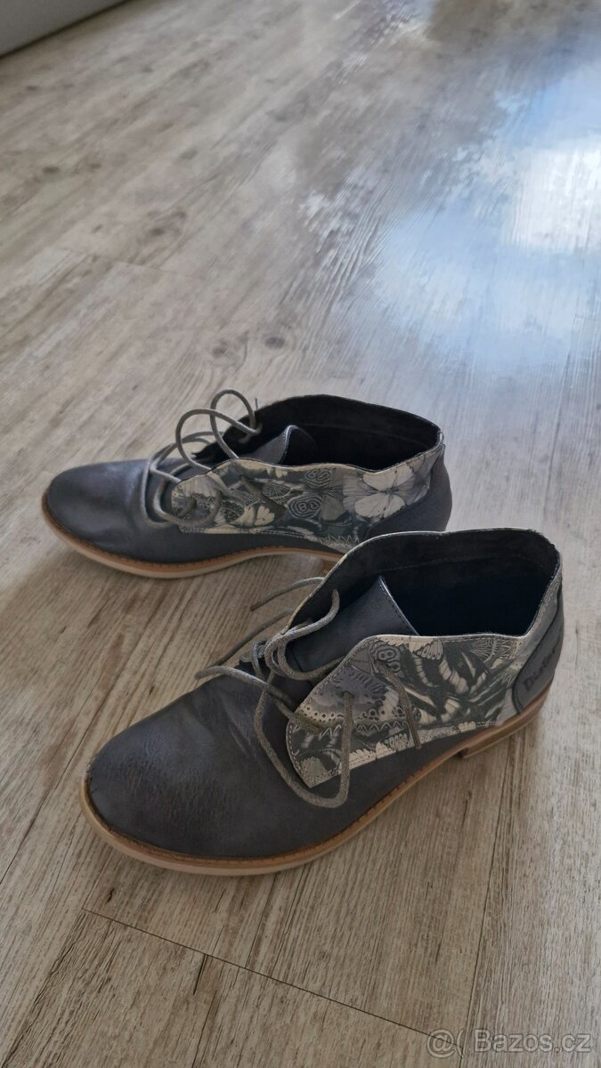 Kotníčkové boty Distanc, světle modré