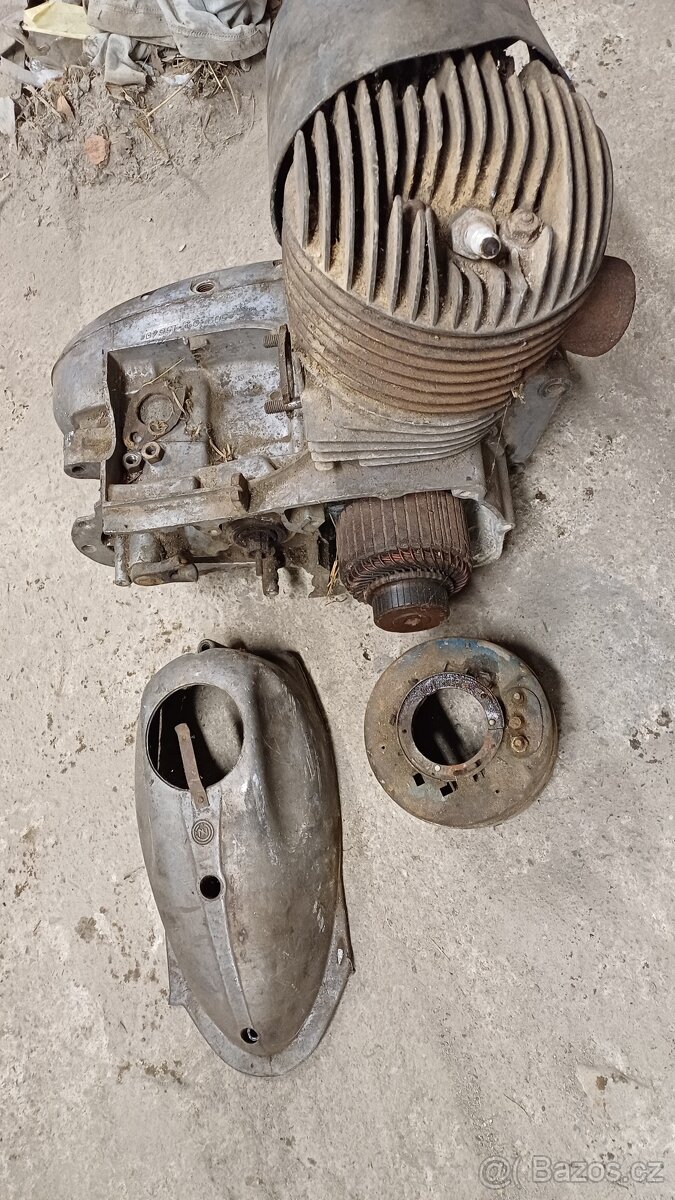 Motor skútr Čezeta 175/502