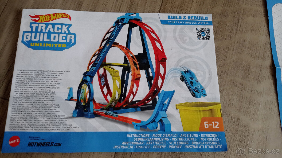 Mattel Hot Wheels track builder trojitá smyčka