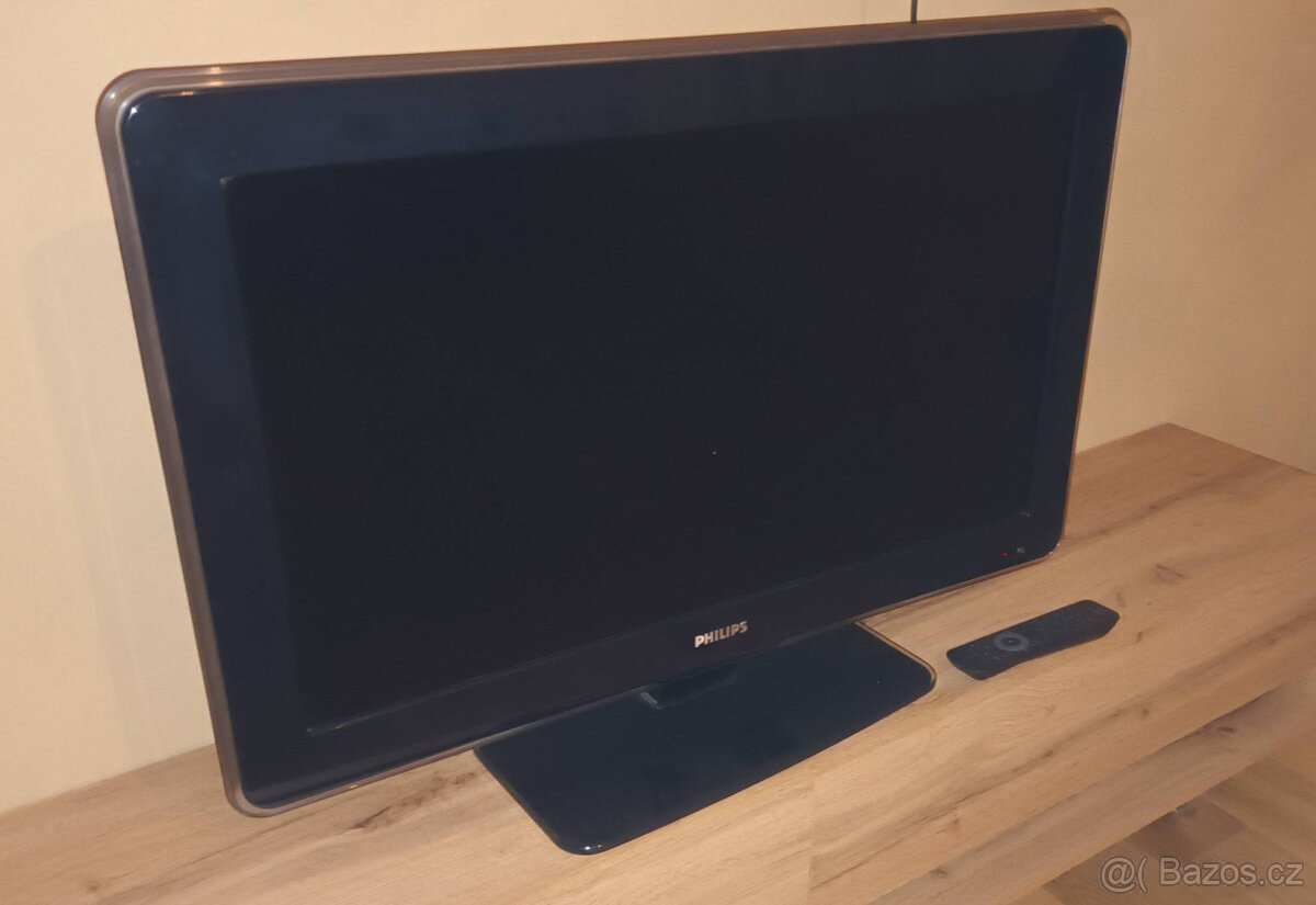 televize PHILIPS 32PFL5403D 32"