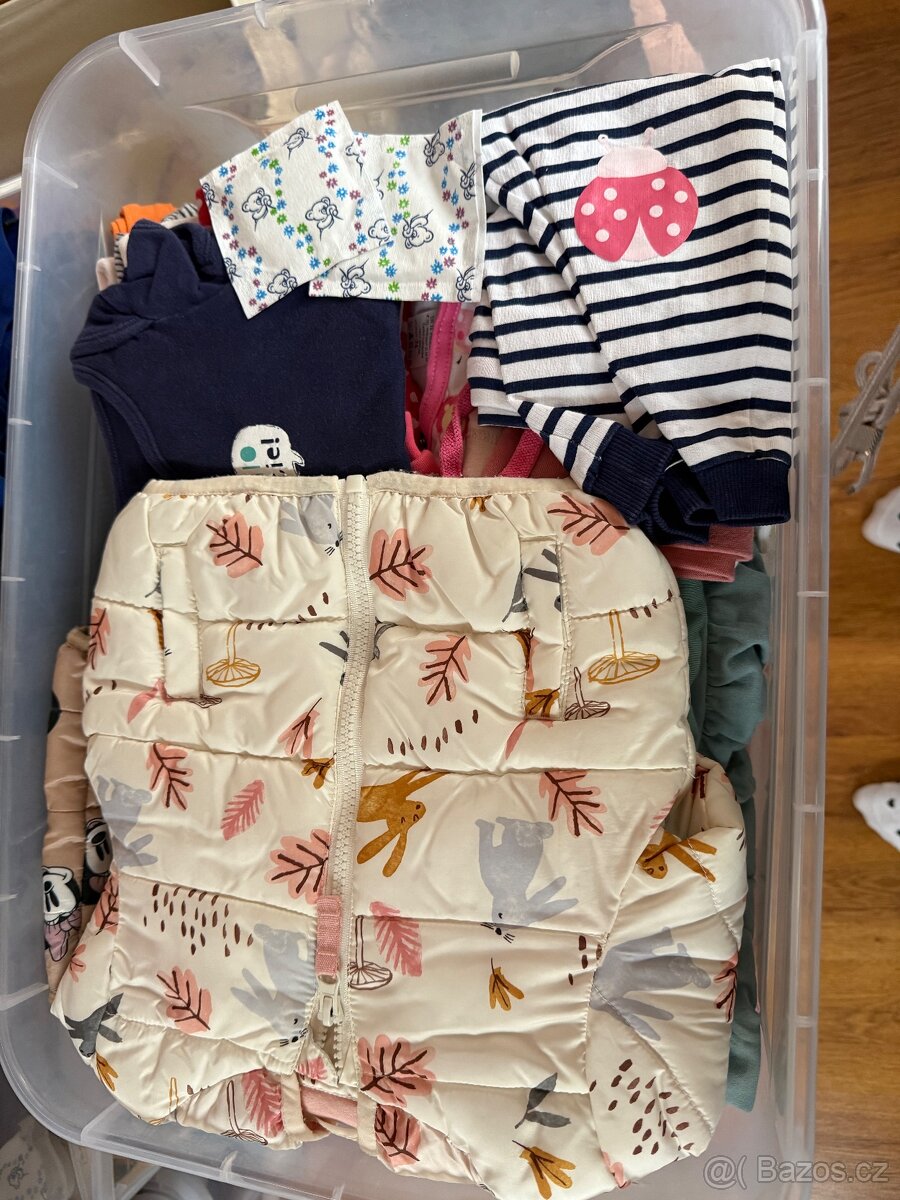 Oblečení velikost 68 - holcici