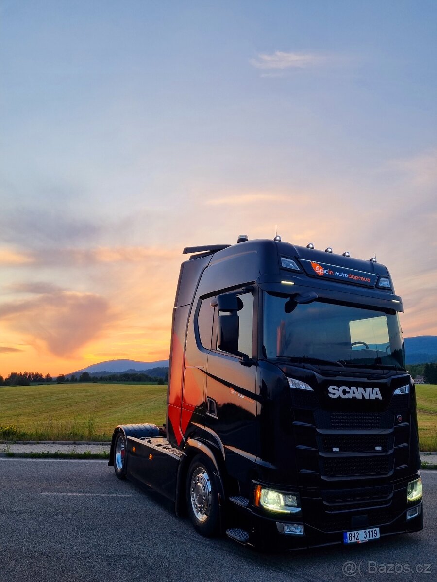 SCANIA S450 + SCHMITZ (lowdeck)