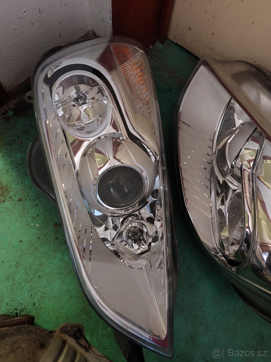 Přední světla Ford S Max