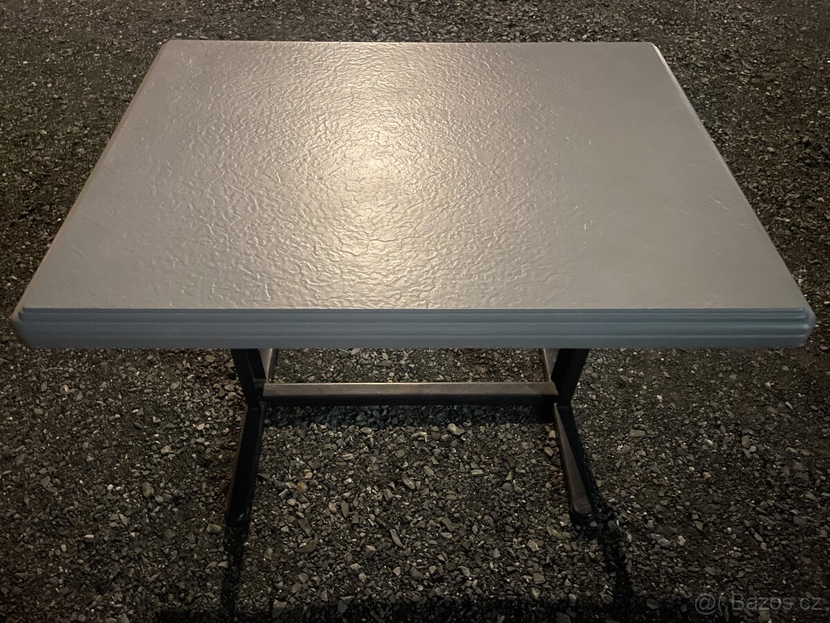 Deska - Sklopný (stavitelný)stůl pro obytný vůz nebo karavan