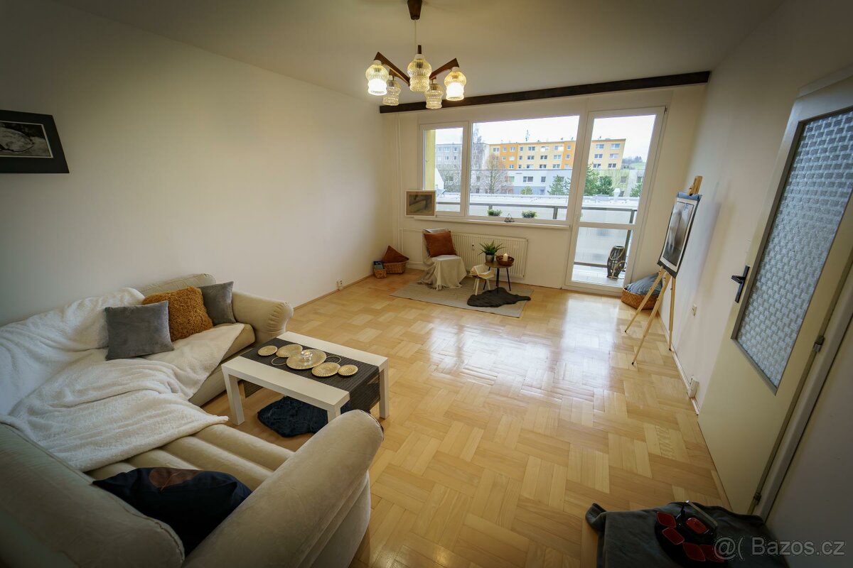 Liberec - Doubí, prodej prostorného bytu 4+1 s lodžií (85 m2