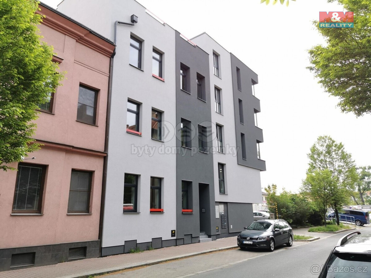 Pronájem bytu 1+kk, Pardubice, ul. Bratranců Veverkových
