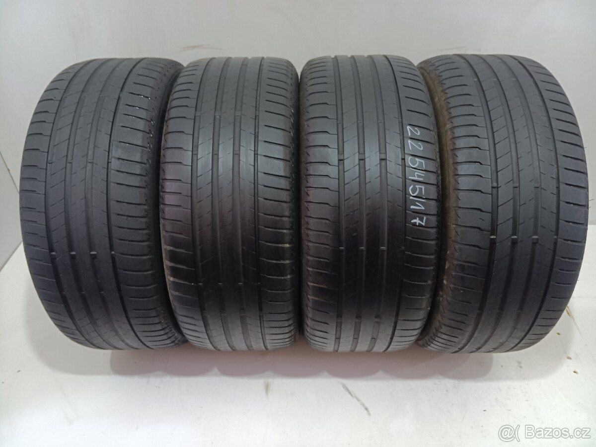 Letní pneu 225/45/17 Bridgestone