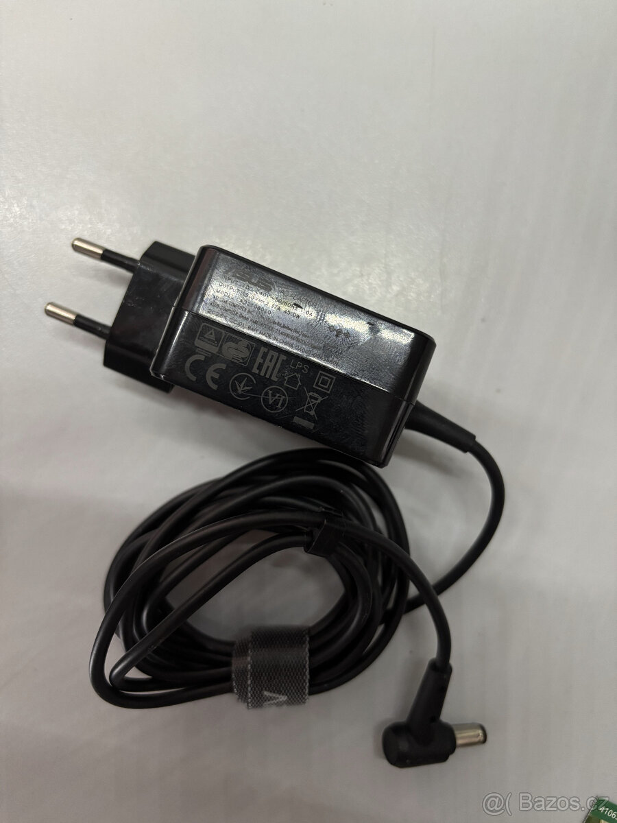 zdroj pro Asus 19V 2,37A 45W