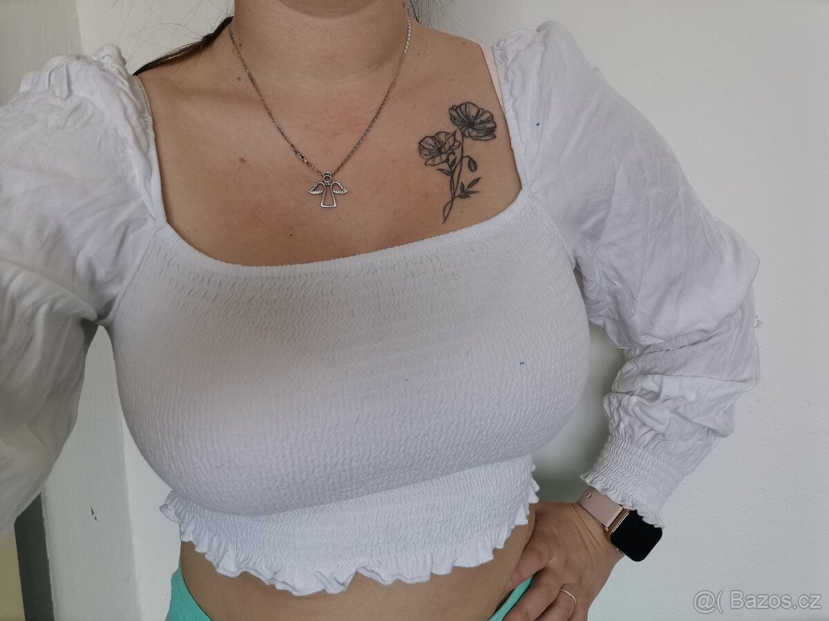Bílý crop top s dlouhými nabíranými rukávy, L