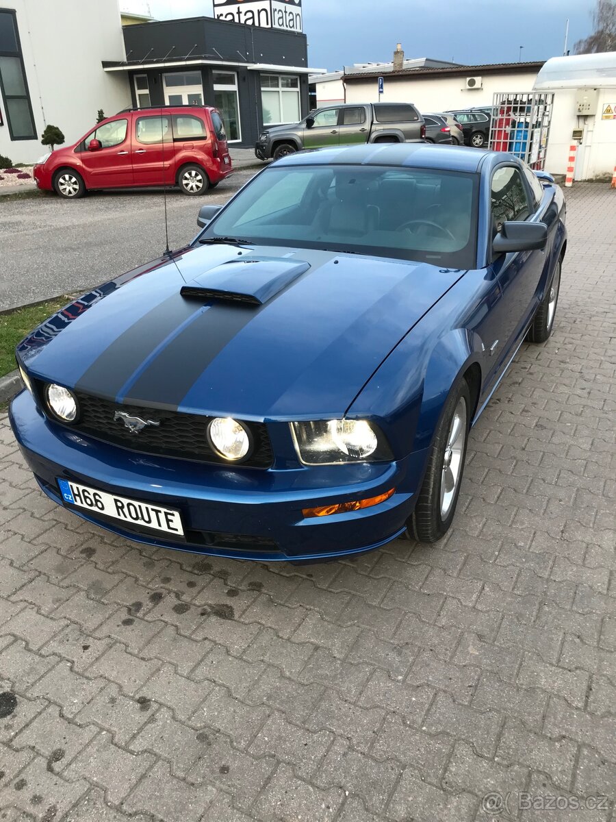 Ford Mustang GT 4,6