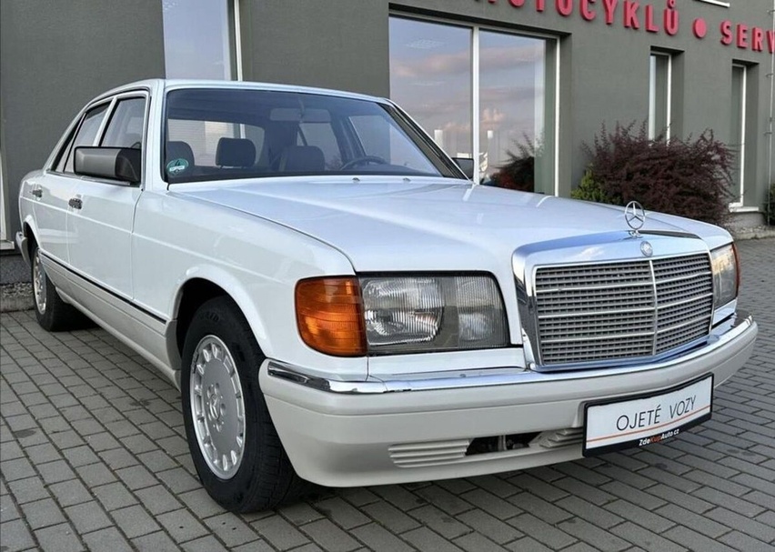 Mercedes-Benz Třídy S, W126 260SE V6