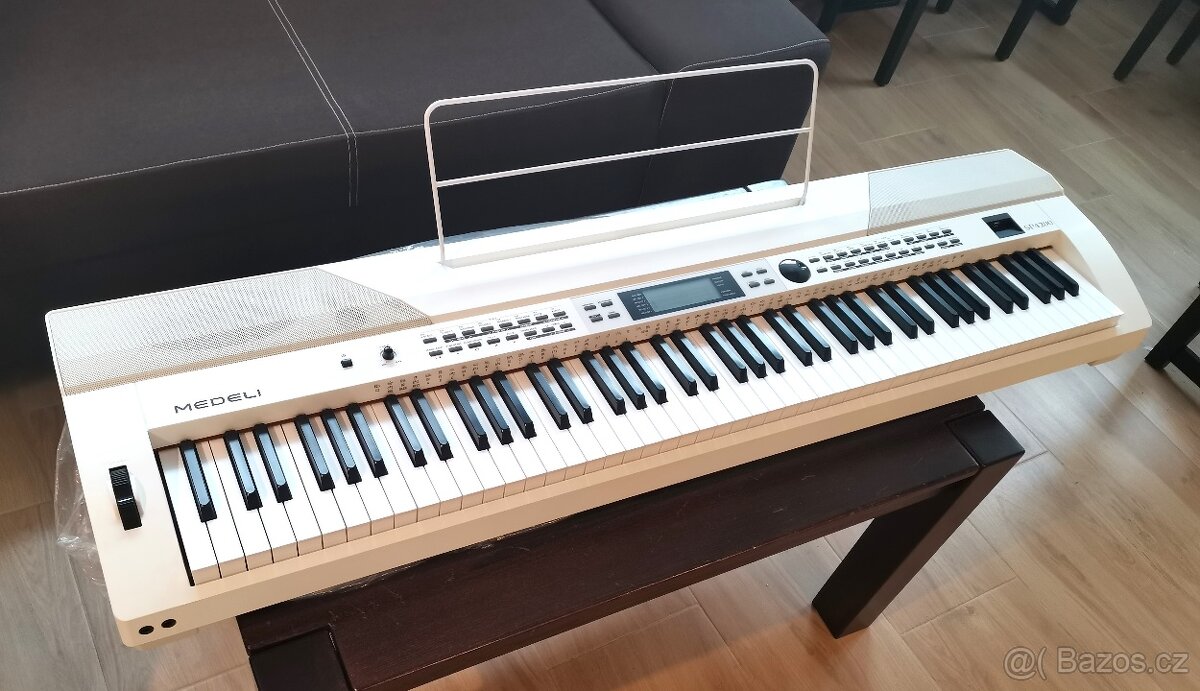 prodám přenosné digitální piano /stage piano plně funkční
