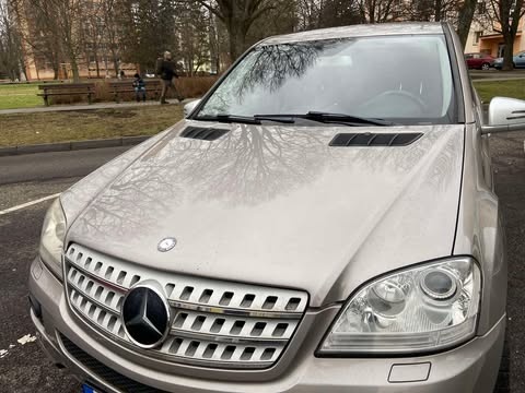 MERCEDES BENZ 320 ML 164. 2007