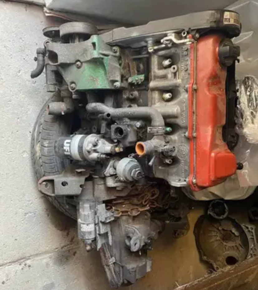 Motor 1.8 po GO Golf Mk3