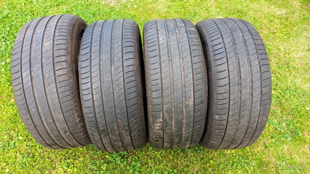 Letní pneu 235/45 R17 Michelin