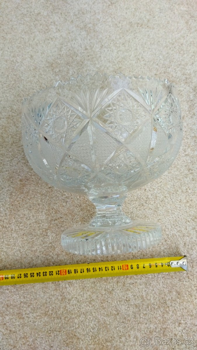 Broušená mísa na nožce Bohemia Crystal