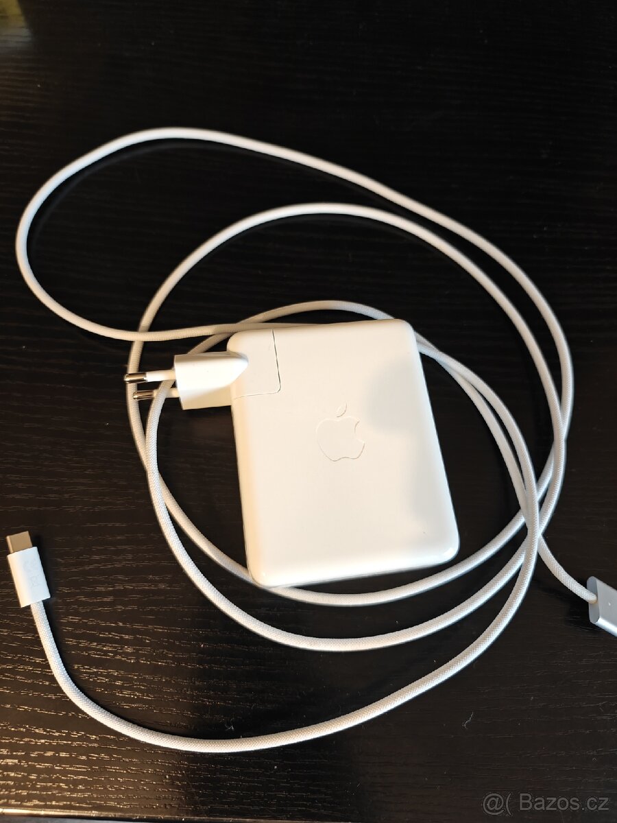 Prodám 140W USB‑C napájecí adaptér Apple