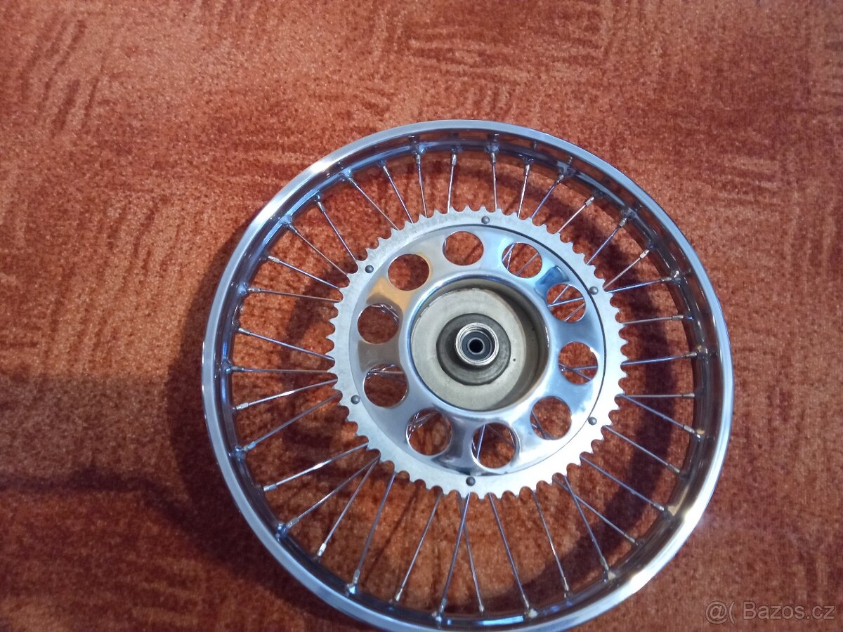 Jawa 550 pařez- kola