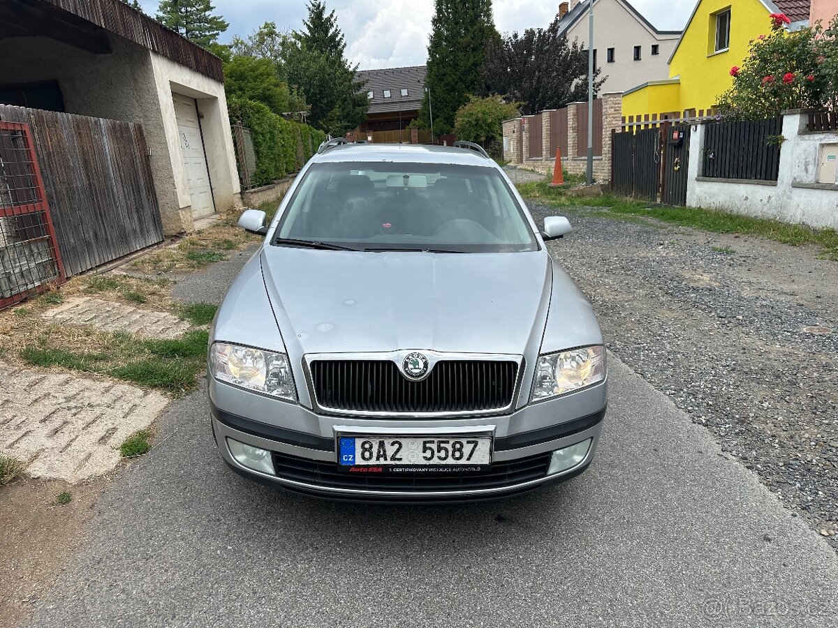 Škoda Octavia 2 na díly/ dojetí