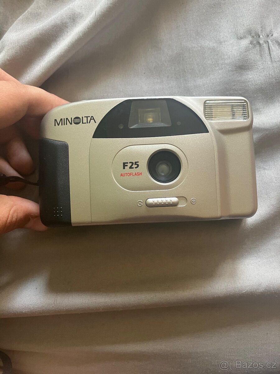 Prodám starší fotoaparáty