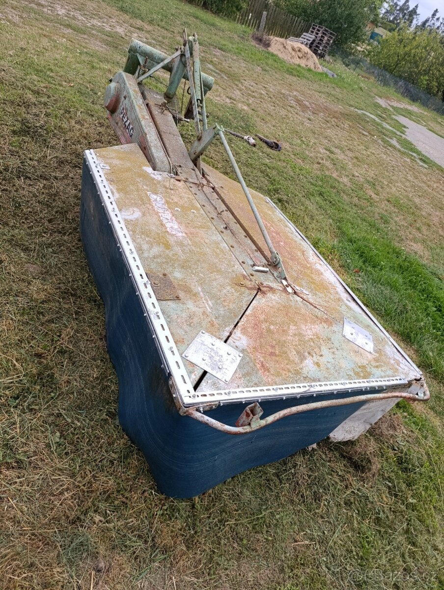 Rotační sekačka Pezag