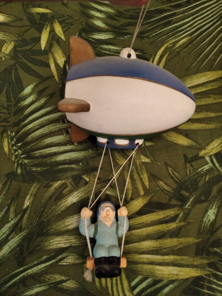 Parašutista se vzducholodí