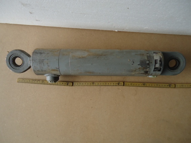 Hydraulický válec HV80/40/250