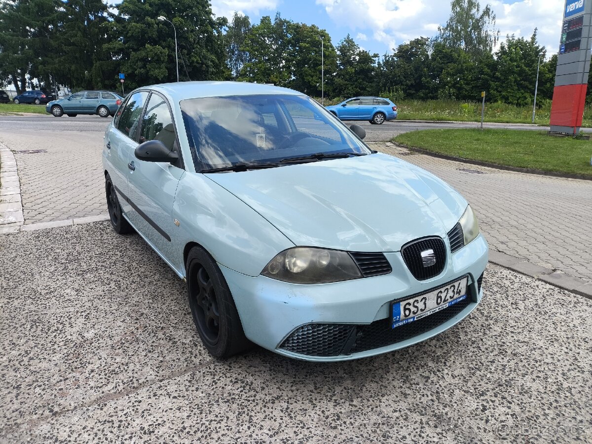Seat Ibiza 1.4 63kw stk 4/27 rezervace