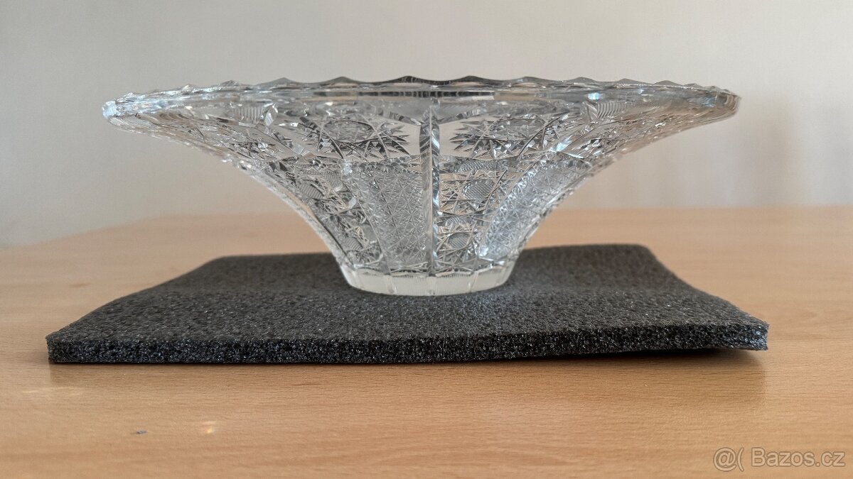 Ručně broušená křišťálová mísa Symfonie světla, -50%