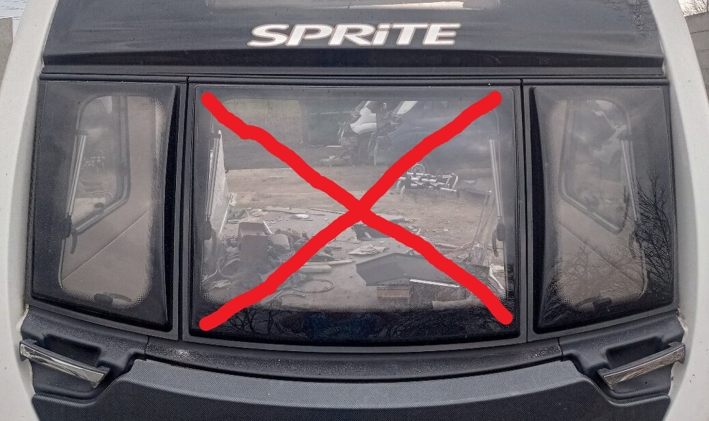 okna výklopná karavan