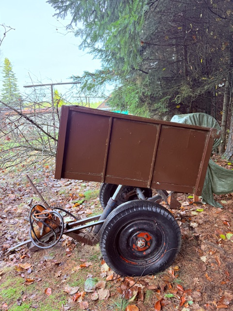 Sklopný  vozík za traktor