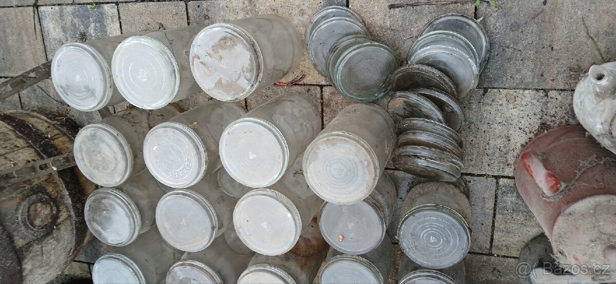 Retro zavařovačky ,skleněná víčka