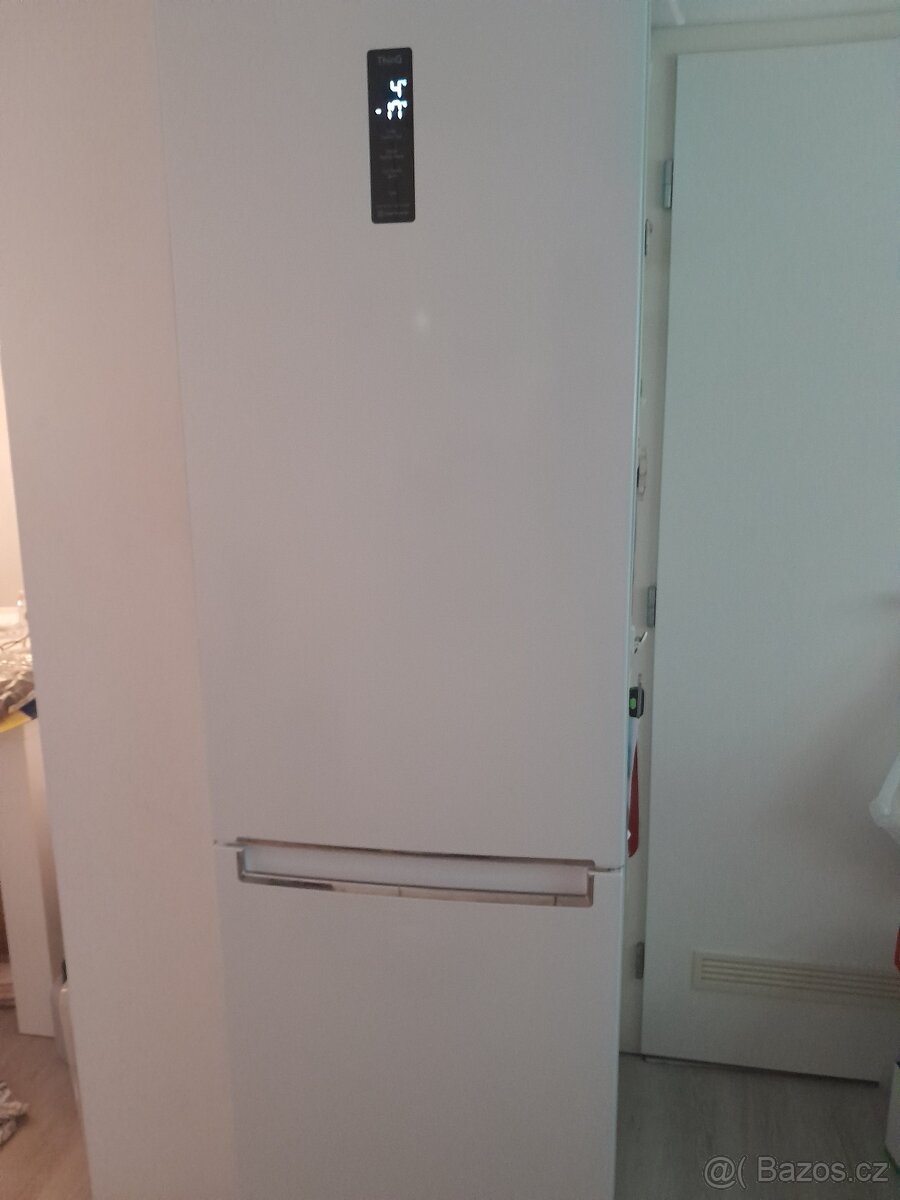 Kombinovaná lednice s mrazákem LG NoFrost